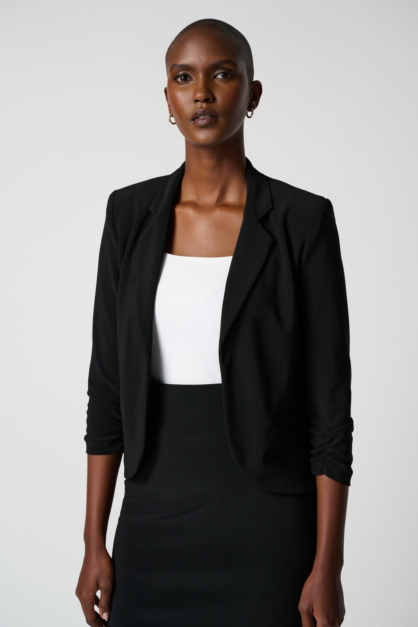 Classic Blazer - Essential Collection