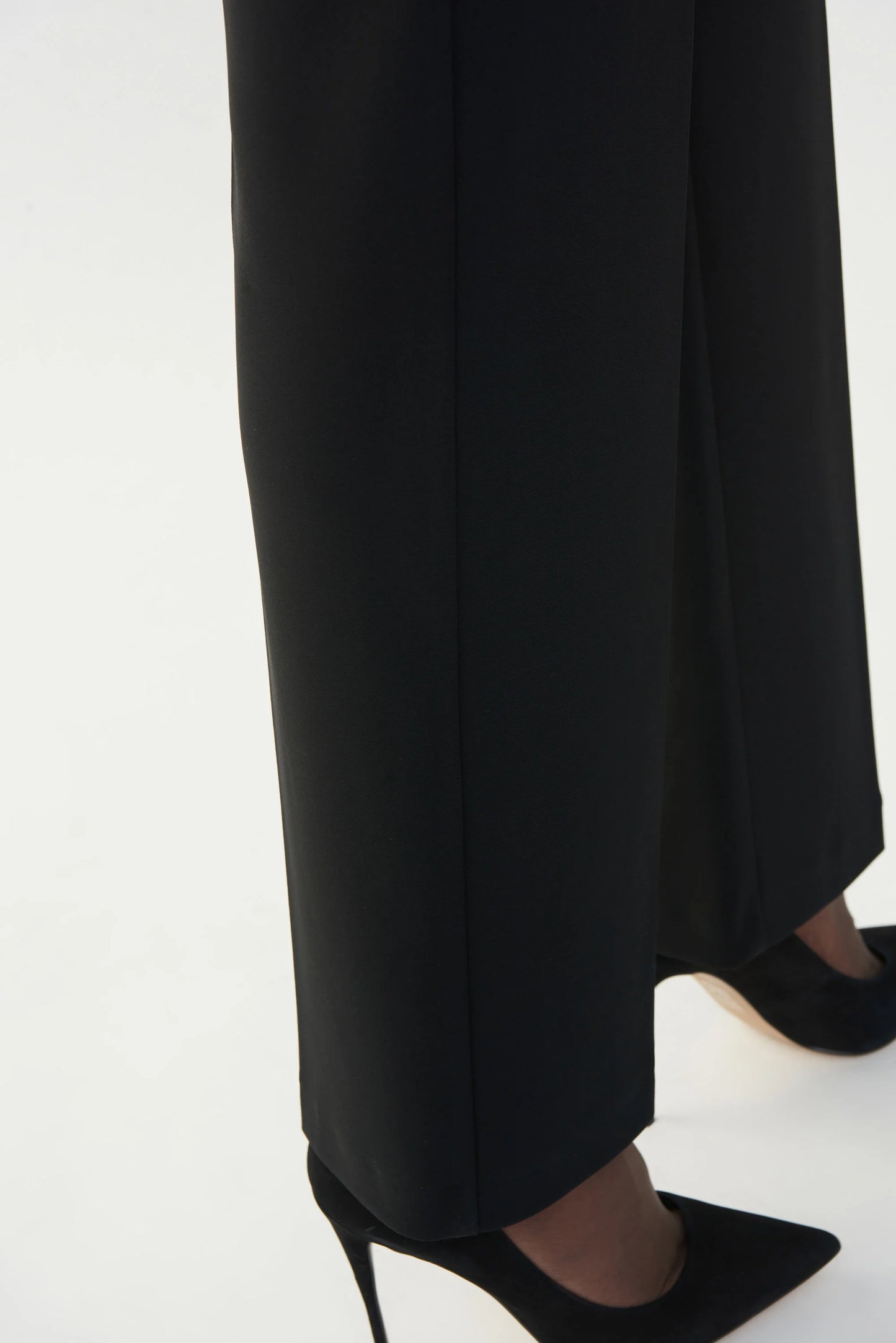 153088 Classic Wide-Leg Pant TST