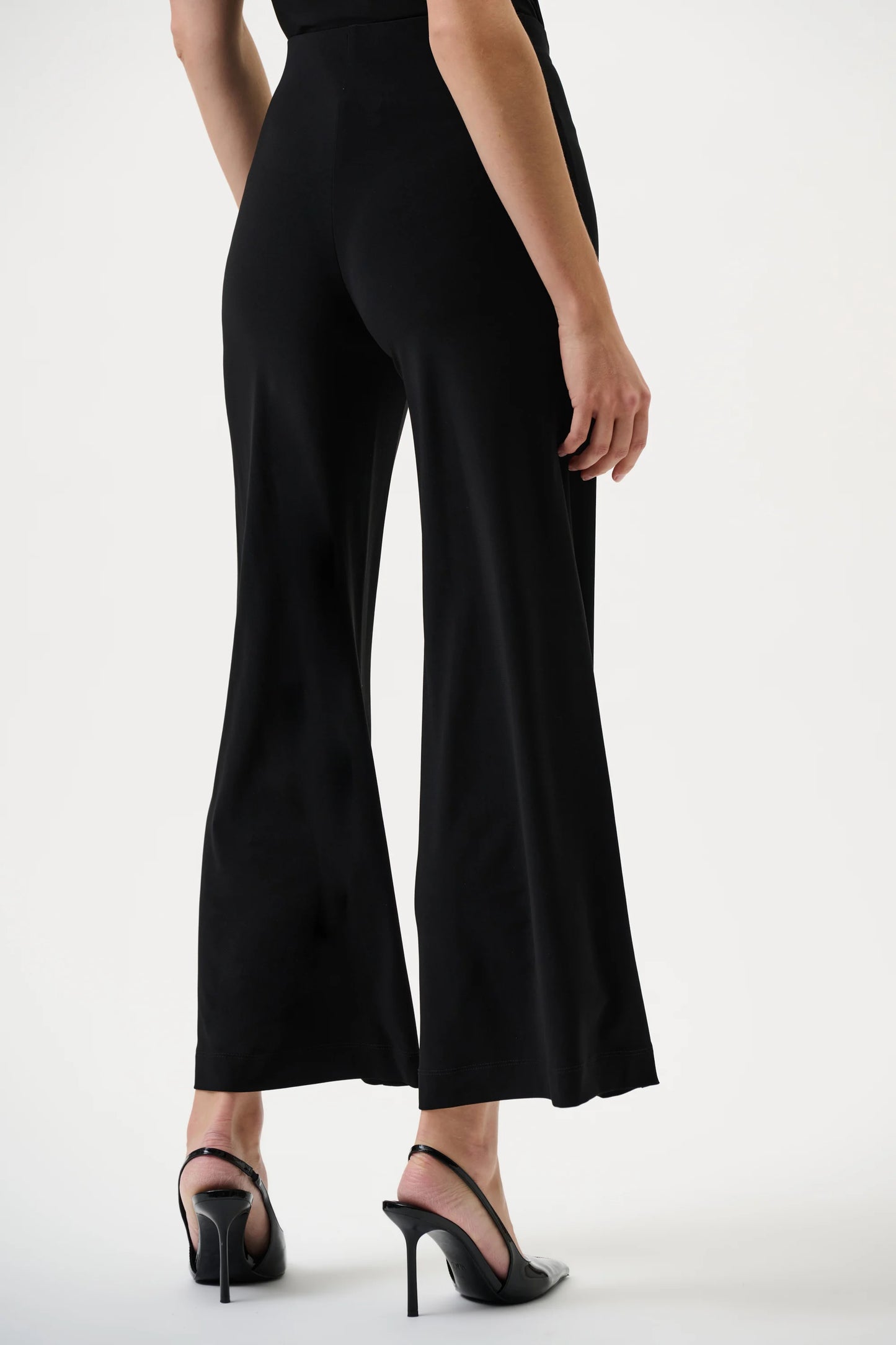 Classic Pull-On Wide Leg Pants