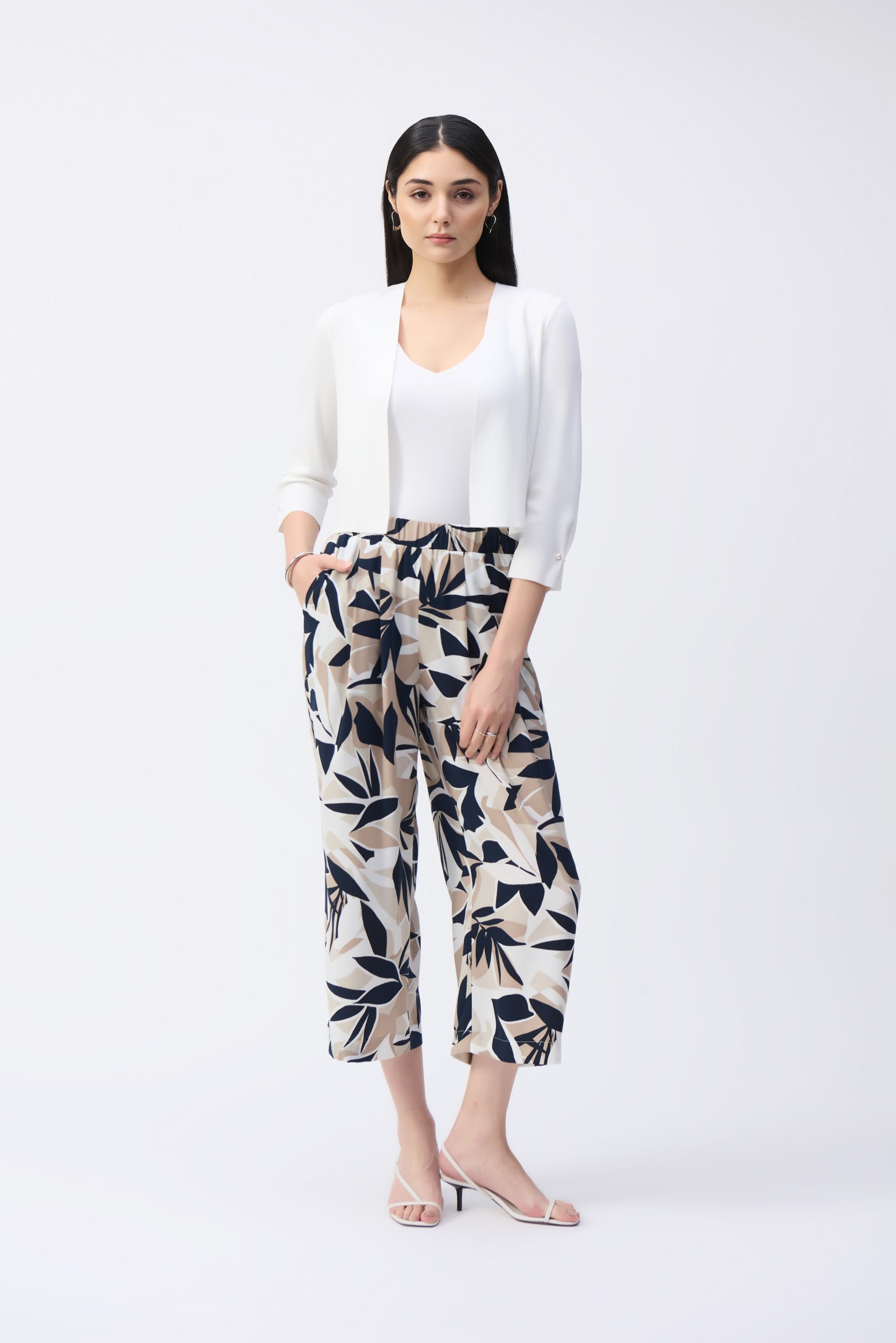 251900 Sweater Knit Cover-Up with Pearl Ornament
