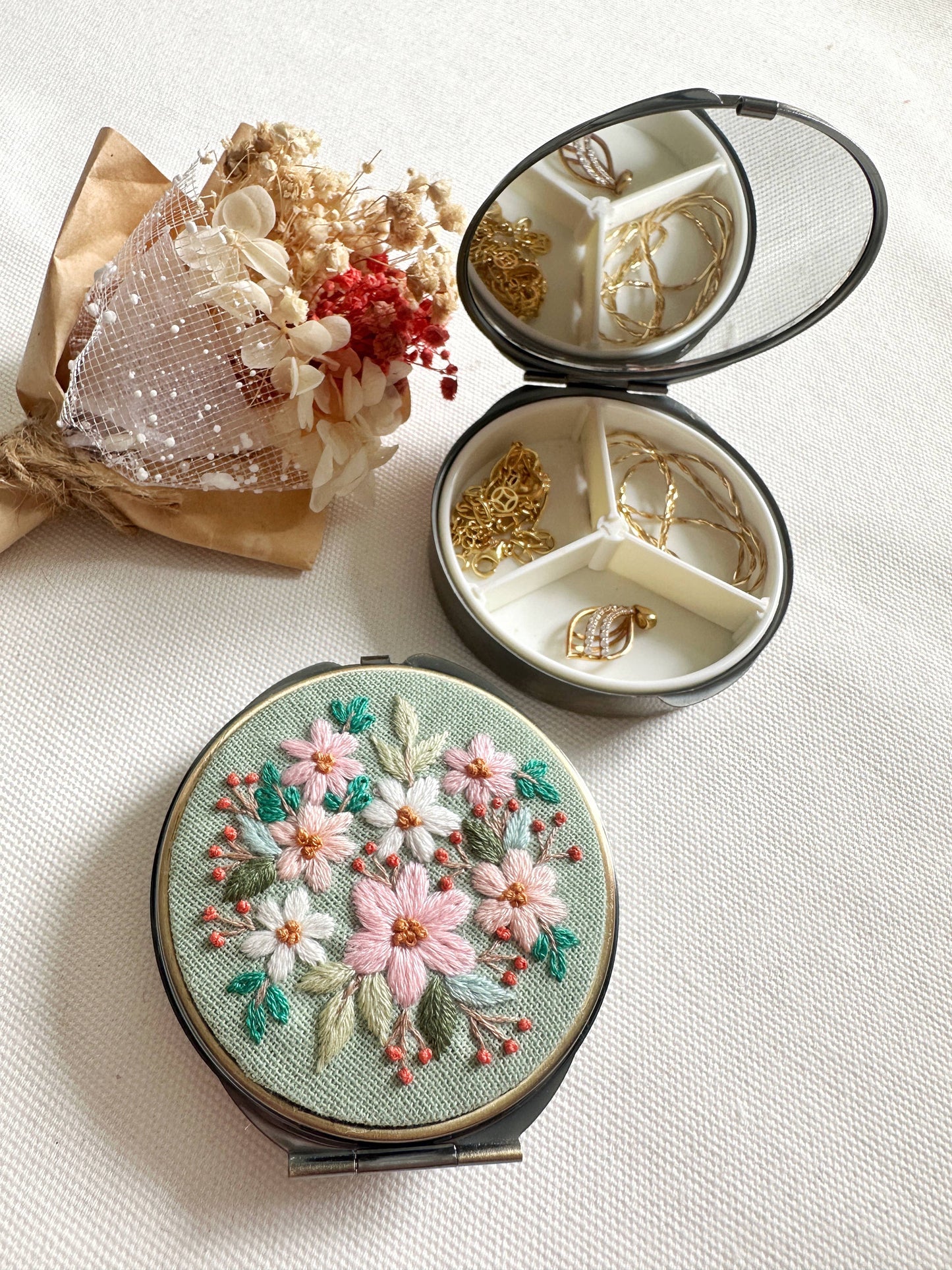Floral Embroidered Round Jewelry Box
