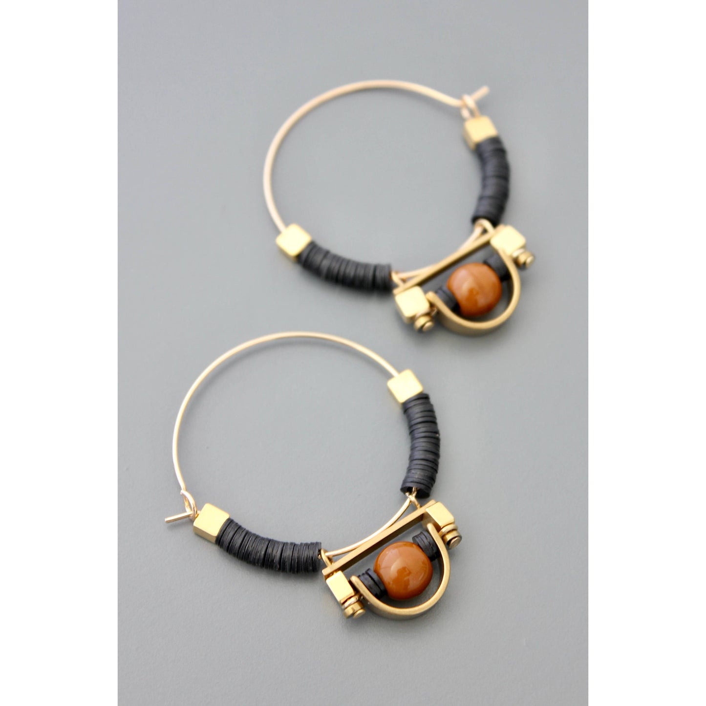 FERE24 Art Deco Black and Brown Hoop Earrings
