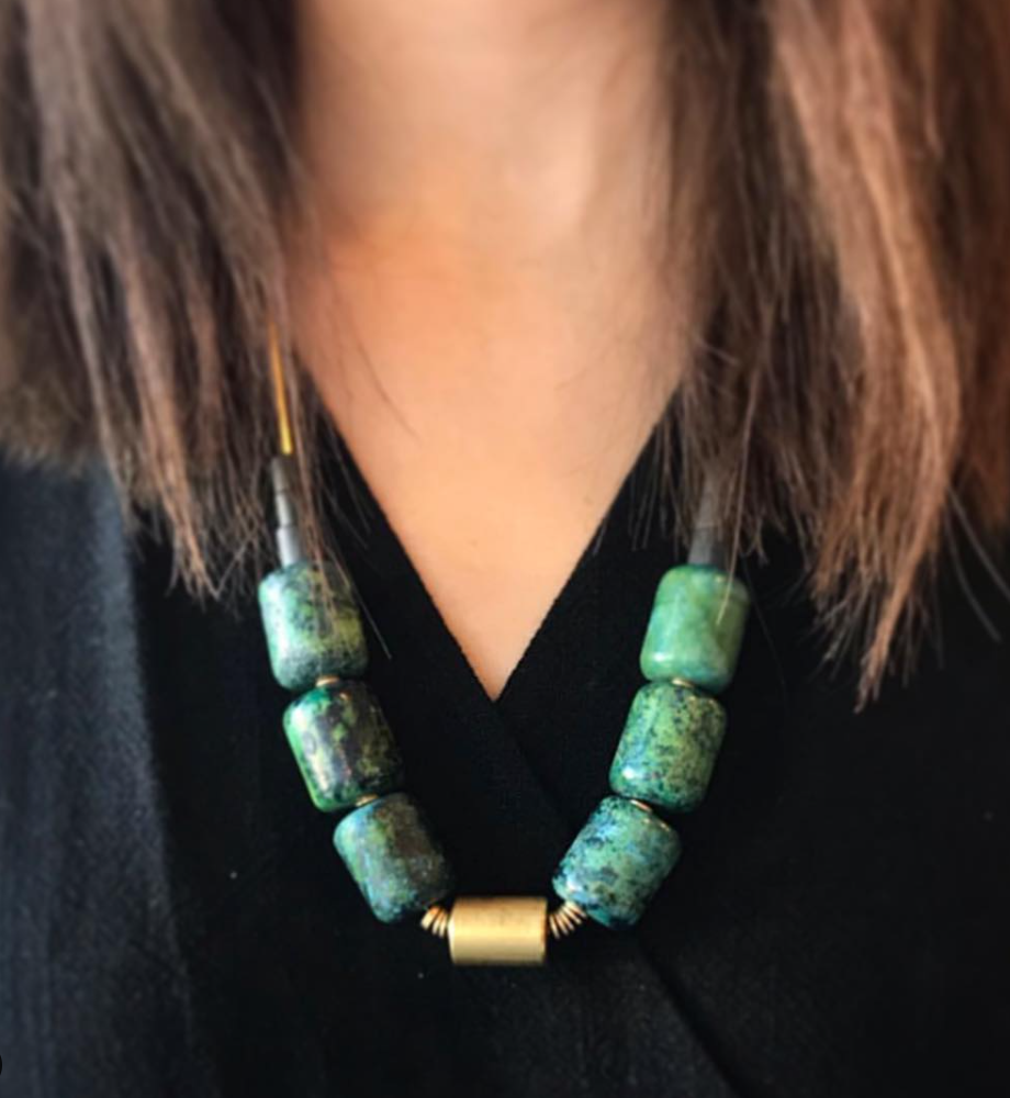 TLD221 Geometric green and black stone barrel necklace