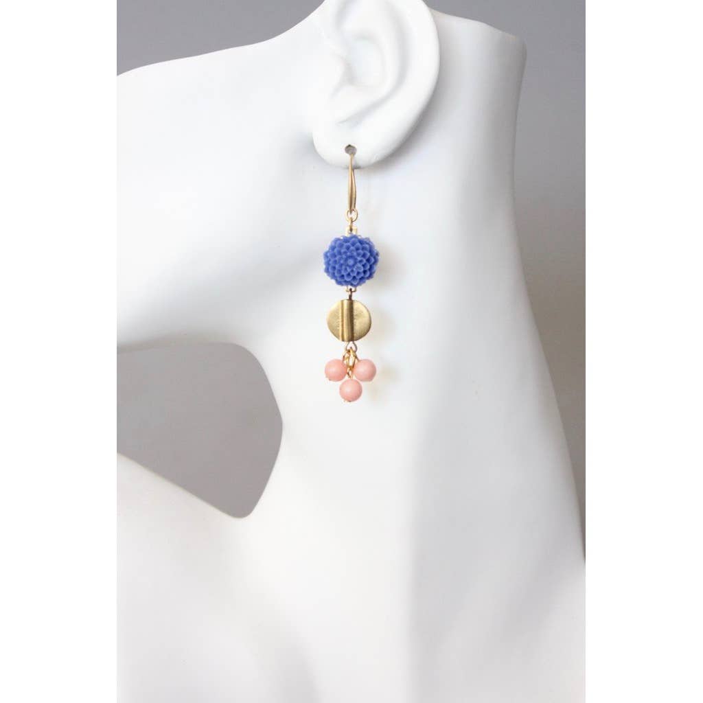 UMAE26 Blue acrylic and pink stone earrings