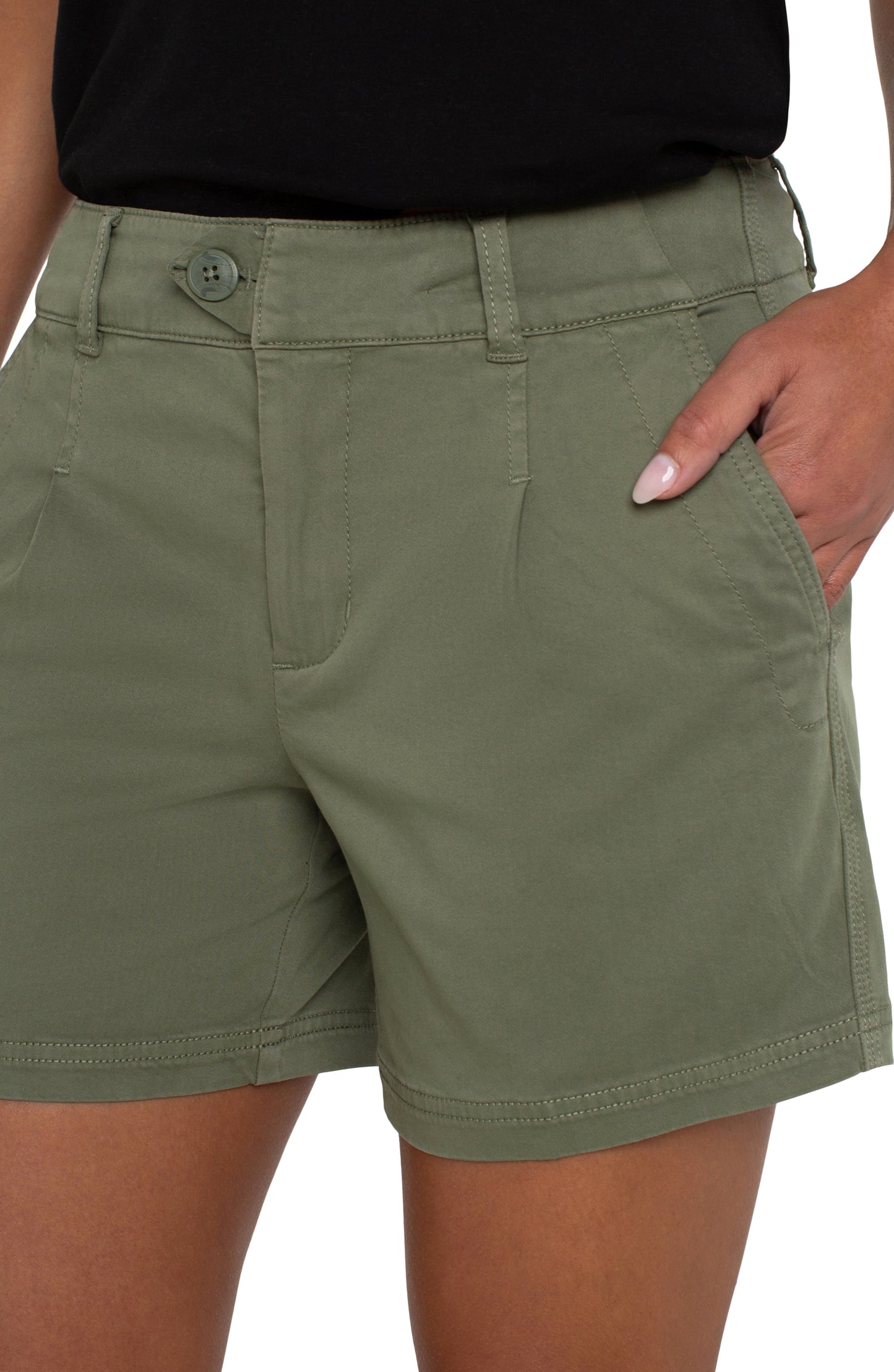Pleated Trouser Short 5” Inseam