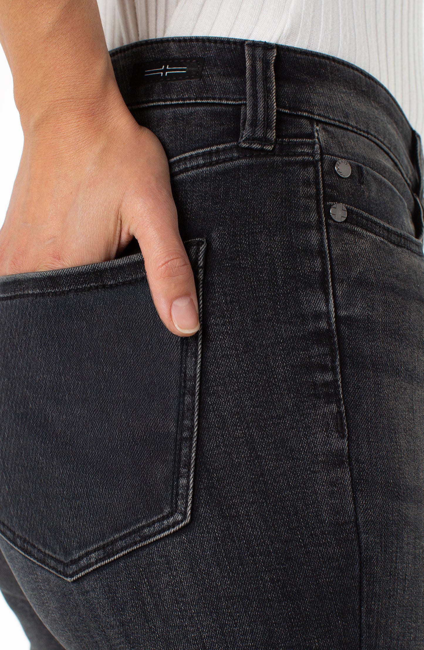 Lucy Bootcut 32''