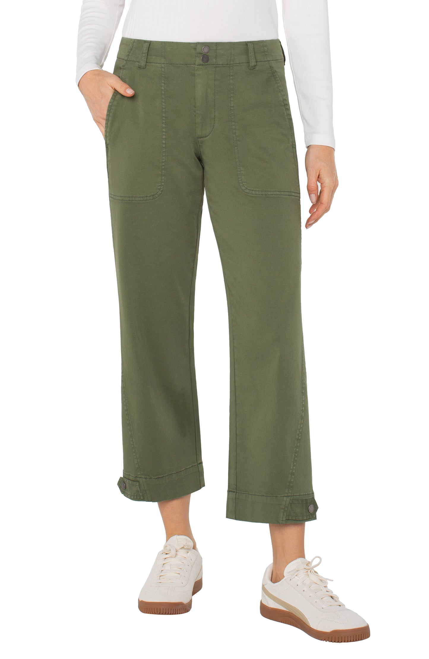 Utility Crop with Tab Hem