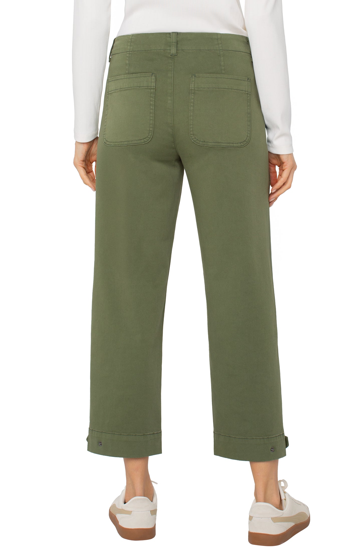Utility Crop with Tab Hem