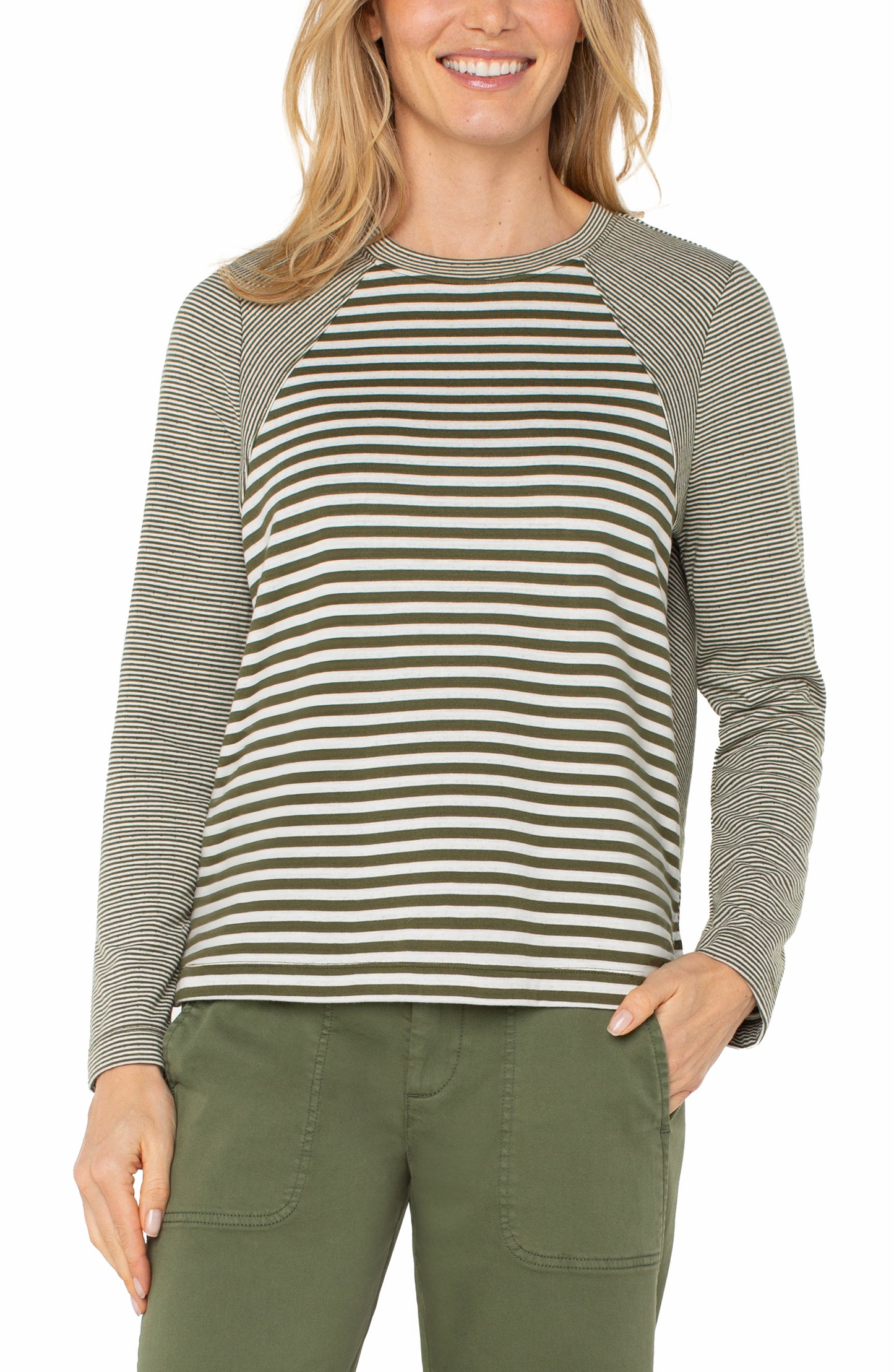Long Sleeve Crew Neck Knit Top with Seaming