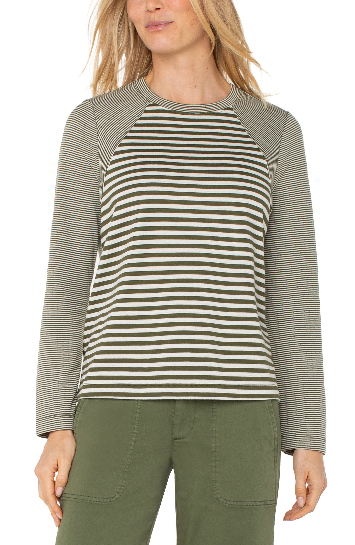 Long Sleeve Crew Neck Knit Top with Seaming