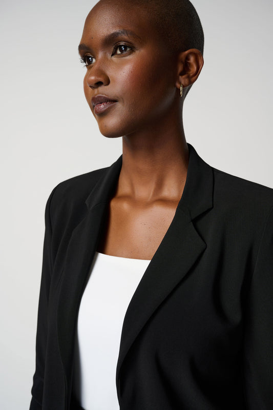 Classic Blazer - Essential Collection