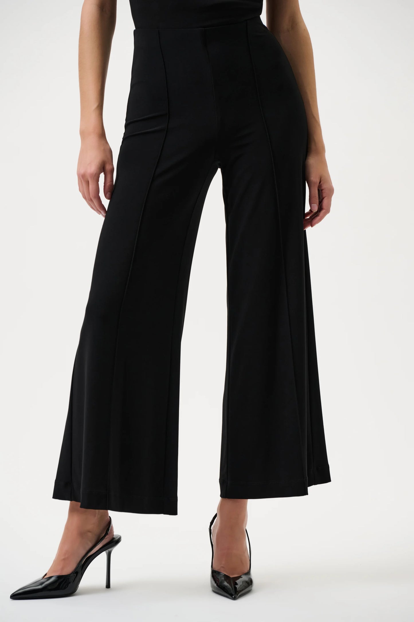 Classic Pull-On Wide Leg Pants