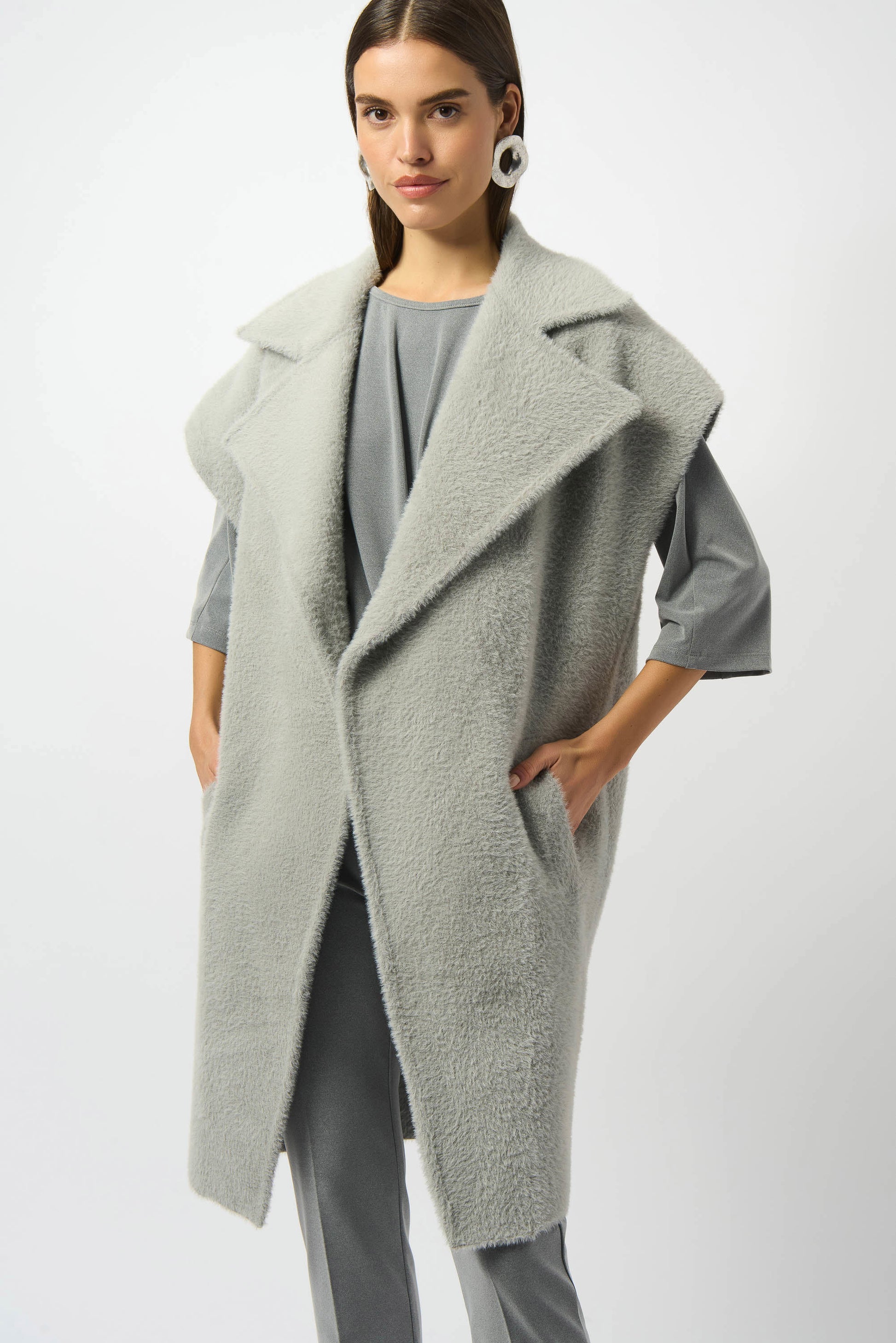 Feather Yarn Boxy Sweater Vest