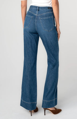Relaxed HR Seamed Bootcut 30”
