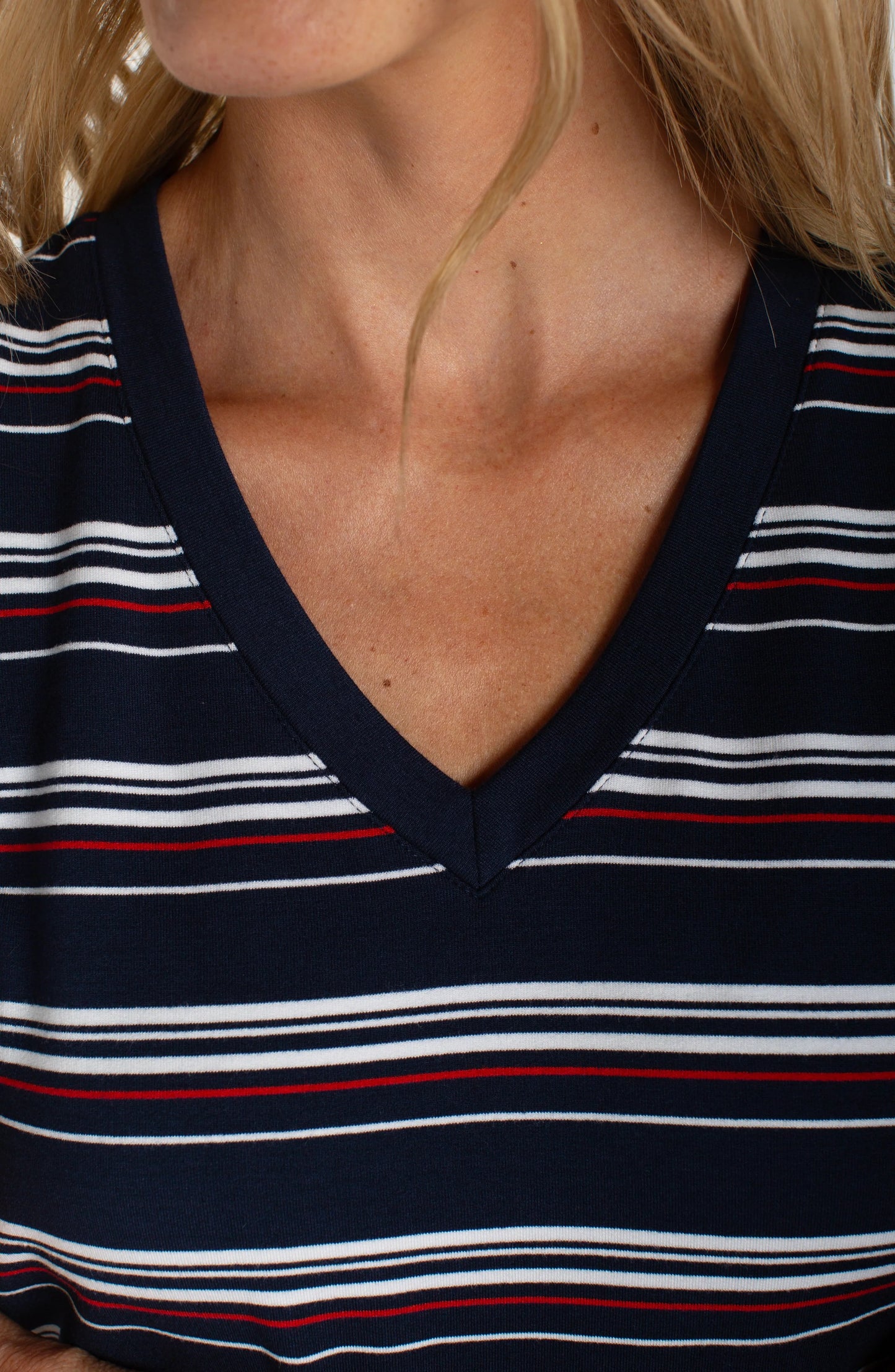 Short Slv V-neck Knit Tee