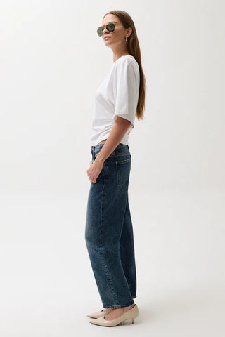 Lexi Mid Rise Bowed Straight