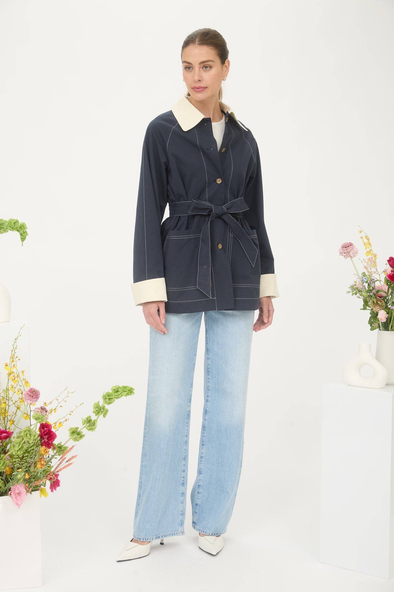 Short Trench Contrast Collar Cuff