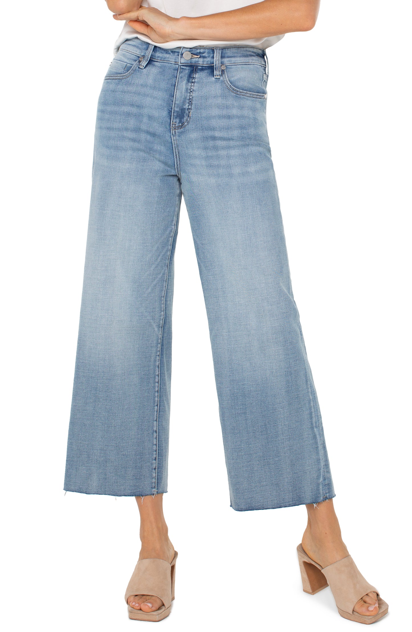 Stride HR Crop with Wide Cut Hem 26 Inches Inseam